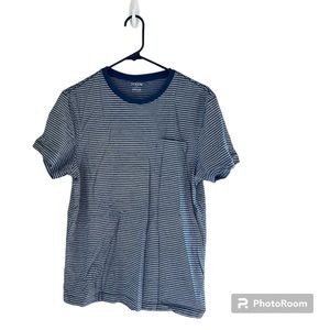 🔷J. CREW: Men’s size M, blue & white striped slim-washed short sleeve shirt🔷